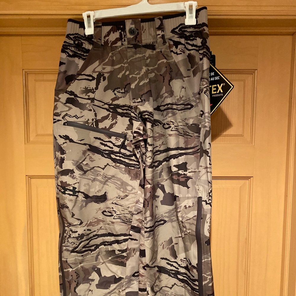Under Armour gortex barren camo pants nwt
